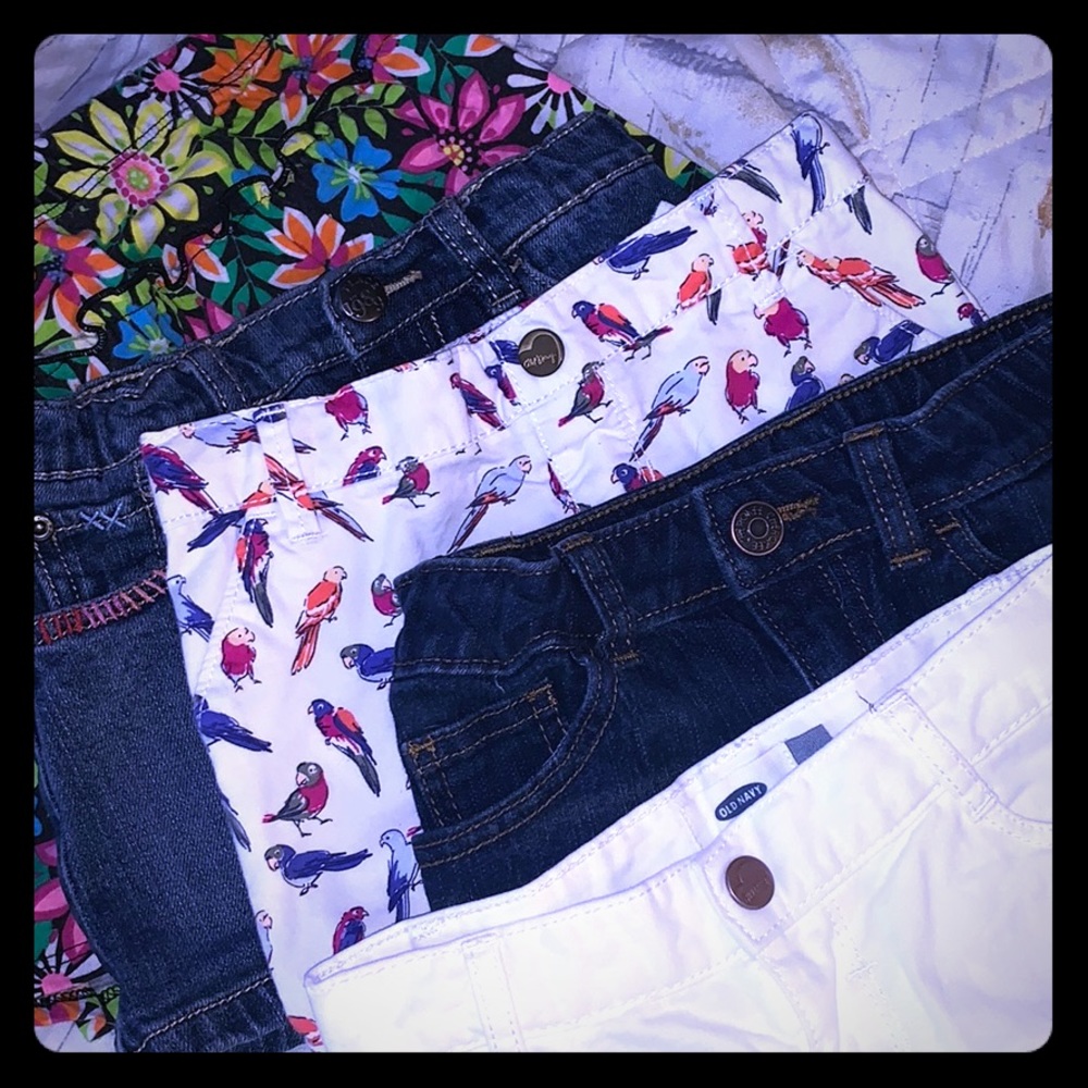 Girls sz 4T shorts/skorts.